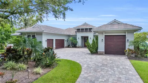 16460 Oakview Cir, Alva, FL 33920