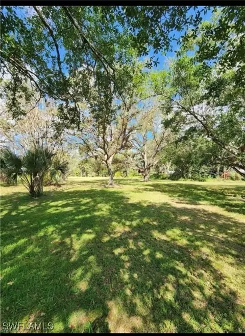 648 Turtle Ln, Labelle, FL 33935 photo 4