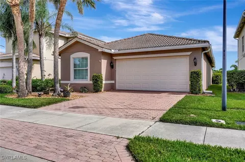 10447 Spruce Pine Ct, Fort Myers, FL 33913