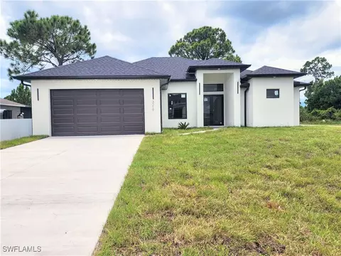 3219 28th St SW, Lehigh Acres, FL 33976