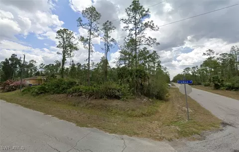3206 E 22nd St, Alva, FL 33920 photo 4
