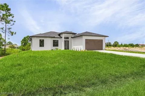 762 Andover Ave S, Lehigh Acres, FL 33974