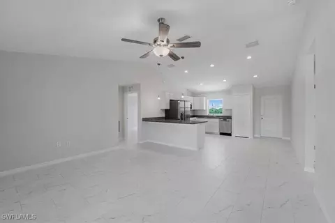 8027 Oakleaf Cir, Labelle, FL 33935 photo 7