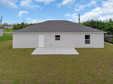 8027 Oakleaf Cir, Labelle, FL 33935 photo 29