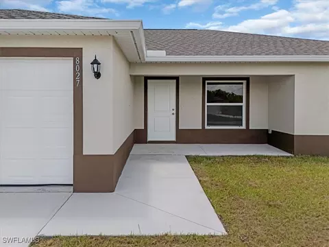 8027 Oakleaf Cir, Labelle, FL 33935 photo 4