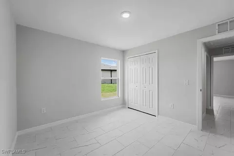 8027 Oakleaf Cir, Labelle, FL 33935 photo 17