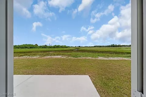 8027 Oakleaf Cir, Labelle, FL 33935 photo 28