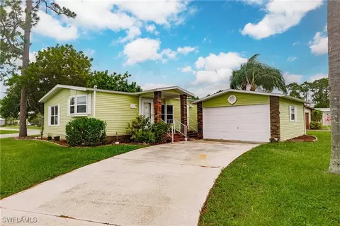 19638 Eagle Trace Ct, North Fort Myers, FL 33903