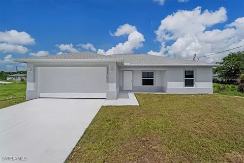 8028 Buttercup Cir, Labelle, FL 33935