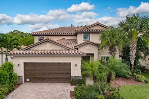 11257 Red Bluff Ln, Fort Myers, FL 33912