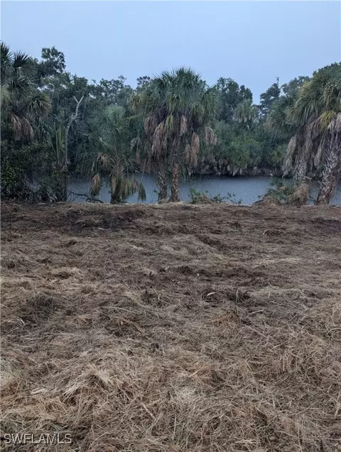 9494 Prospect Ave, Edgewood, FL 34224
