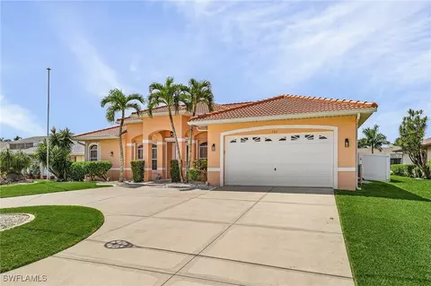 242 SW 45th St, Cape Coral, FL 33914