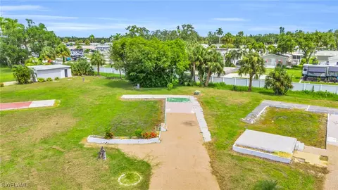 55 Poplar Pl, Fort Myers, FL 33908