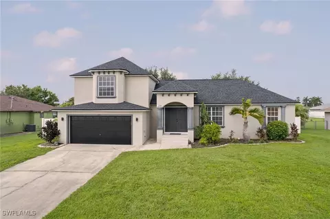 210 NE 9th Ct, Cape Coral, FL 33909