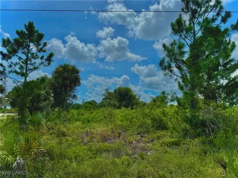 901 Highland Ave, Lehigh Acres, FL 33972