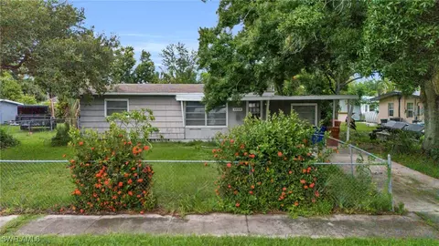 3816 Englewood St, Fort Myers, FL 33901