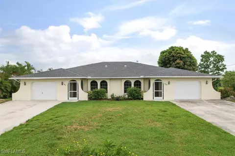 811 SW 40th Ter, Cape Coral, FL 33914
