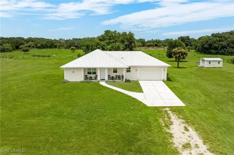 21251 Walker Farm Ct, Alva, FL 33920