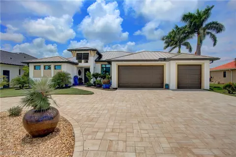 2818 Gleason Pkwy, Cape Coral, FL 33914
