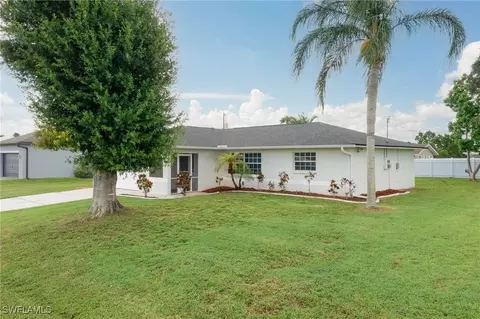 312 SE 25th Ter, Cape Coral, FL 33904