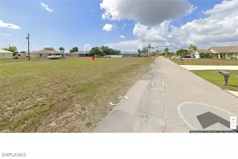 2120 NE 9th Ave, Cape Coral, FL 33909