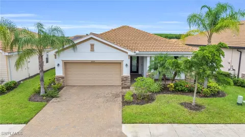 10326 Fontanella Dr, Fort Myers, FL 33913
