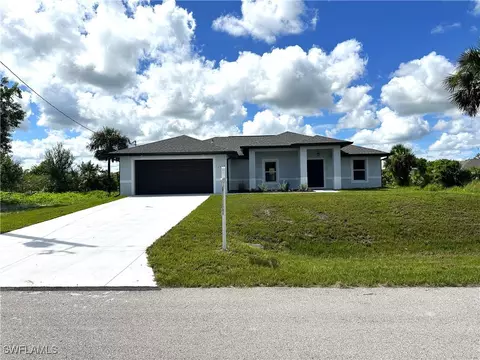 2913 26th St W, Lehigh Acres, FL 33971