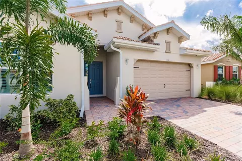 3780 Crosswater Dr, North Fort Myers, FL 33917