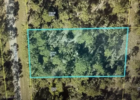 2312 Monroe Ave, Alva, FL 33920