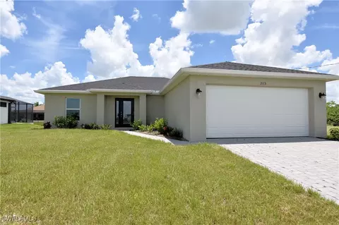 2113 NE 1st Ave, Cape Coral, FL 33909