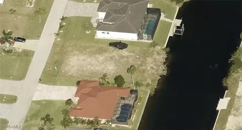 3503 SW 11th Ct, Cape Coral, FL 33914