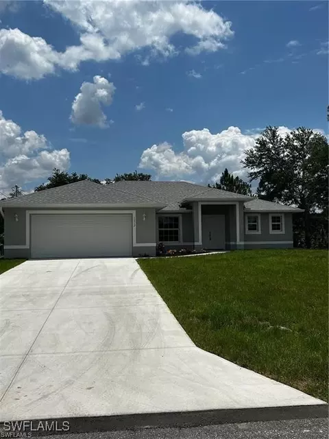 1316 Mckinley Ave, Lehigh Acres, FL 33972
