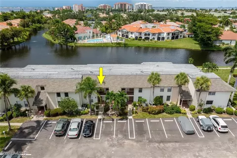 5471 Peppertree Dr #8, Fort Myers, FL 33908