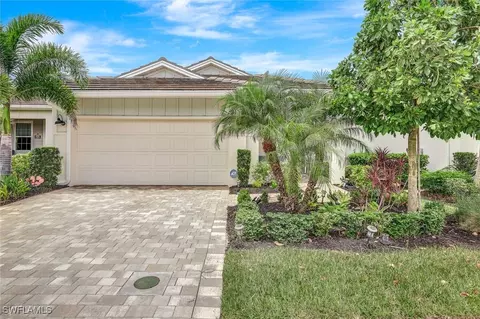 28390 Captiva Shell Loop, Bonita Springs, FL 34135
