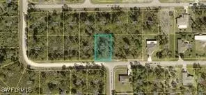 921 Franklin St E, Lehigh Acres, FL 33974