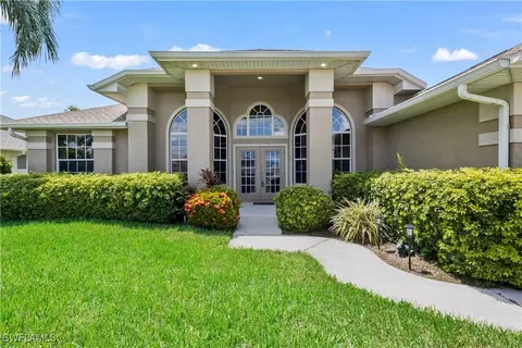 414 SW 38th Ave, Cape Coral, FL 33991