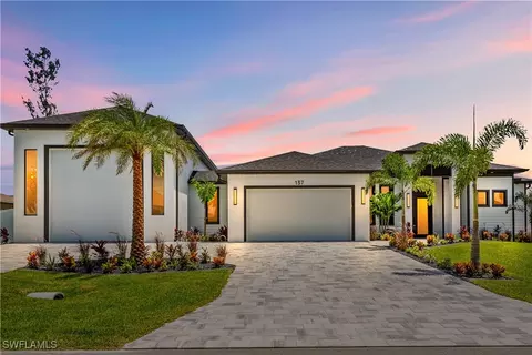 137 SW 35th Pl, Cape Coral, FL 33991