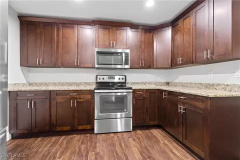 7609 2nd Pl, Labelle, FL 33935 photo 9