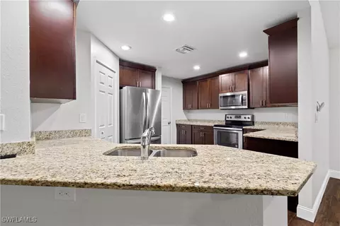 7609 2nd Pl, Labelle, FL 33935 photo 10