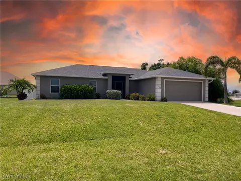 2504 NE Juanita Pl, Cape Coral, FL 33909