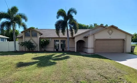 600 SW 9th Ave, Cape Coral, FL 33991