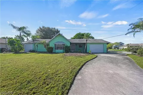 246 SW 34th Ter, Cape Coral, FL 33914