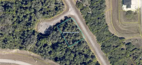 101 King Ct, Labelle, FL 33935