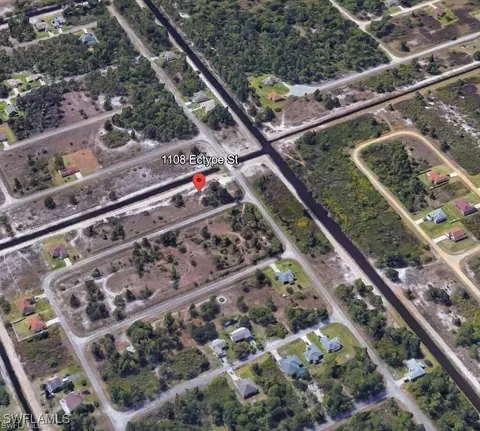1108 Ectype St E, Lehigh Acres, FL 33974 photo 2