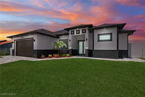 1023 NE 12th Ter, Cape Coral, FL 33909