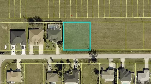1933 NE 15th Ln, Cape Coral, FL 33909