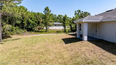 809 Bently St E, Lehigh Acres, FL 33974 photo 19