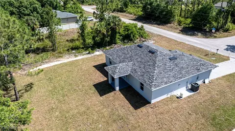 809 Bently St E, Lehigh Acres, FL 33974 photo 24