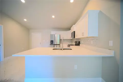 809 Bently St E, Lehigh Acres, FL 33974 photo 5