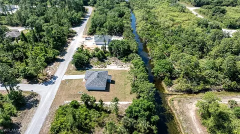 809 Bently St E, Lehigh Acres, FL 33974 photo 21